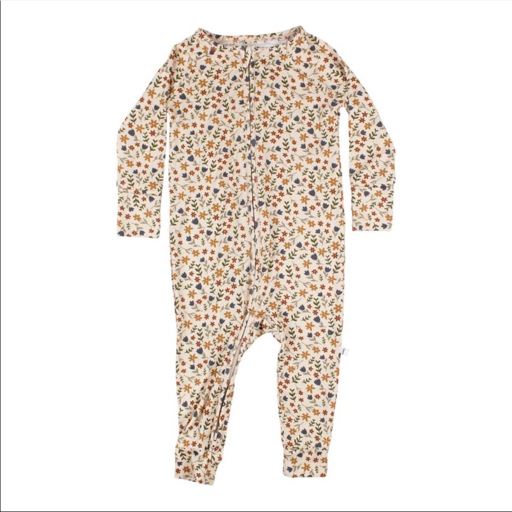 BRAVELITTLEONES Zip Romper in Cream Floral // Size 6-12 Months